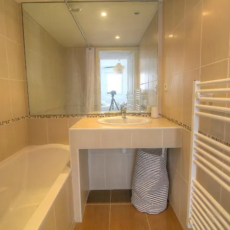 Charming 1-bedroom 'don Juan' With Air Conditioning And Parking Appartement Antibes